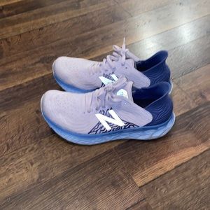 New Balance Fresh Foams Sz 9